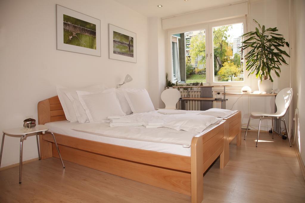 Apartment Spacious Liman Novi Sad Bagian luar foto