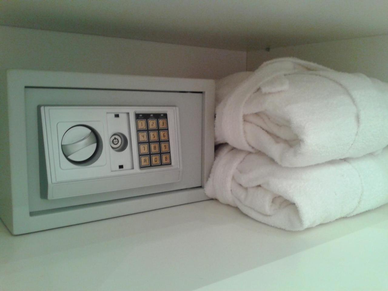 Apartment Spacious Liman Novi Sad Bagian luar foto